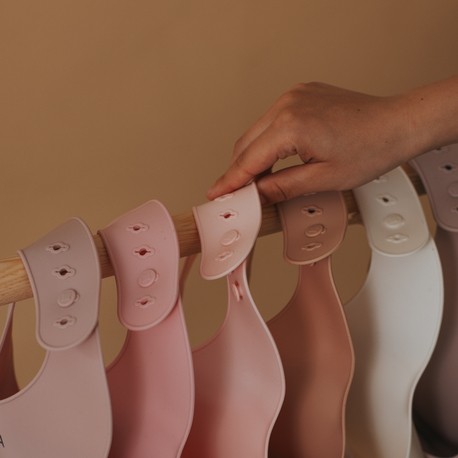 Byhappyme, Bib with name, 2-pack, Finns i flera färger
